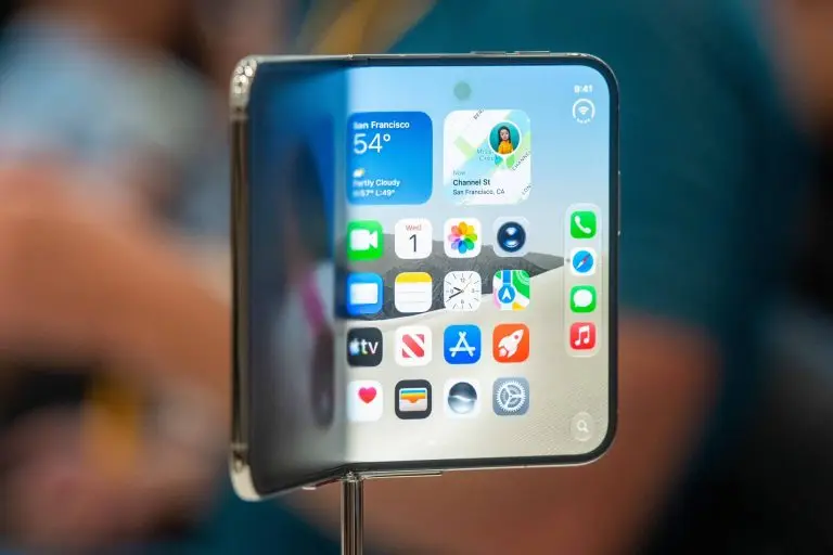 iPhone Duo: dobrável da Apple chega ao Brasil nesta sexta (23) — veja preços e ofertas